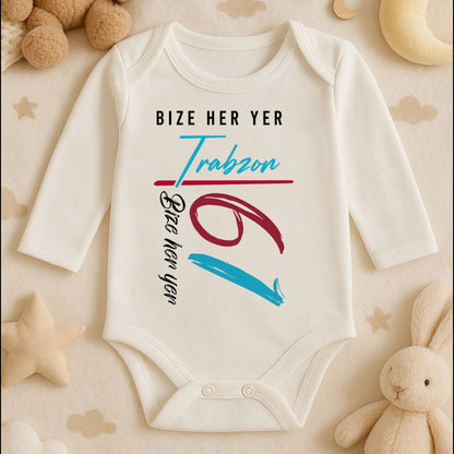 Kişiye Özel Bebek Zıbını – Trabzon Bordo Mavi Tasarım | 1–36 Ay