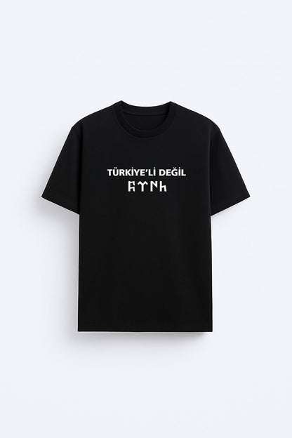 Türkiye'li Değil Türk Baskılı Bisiklet Yaka Siyah  Tişört